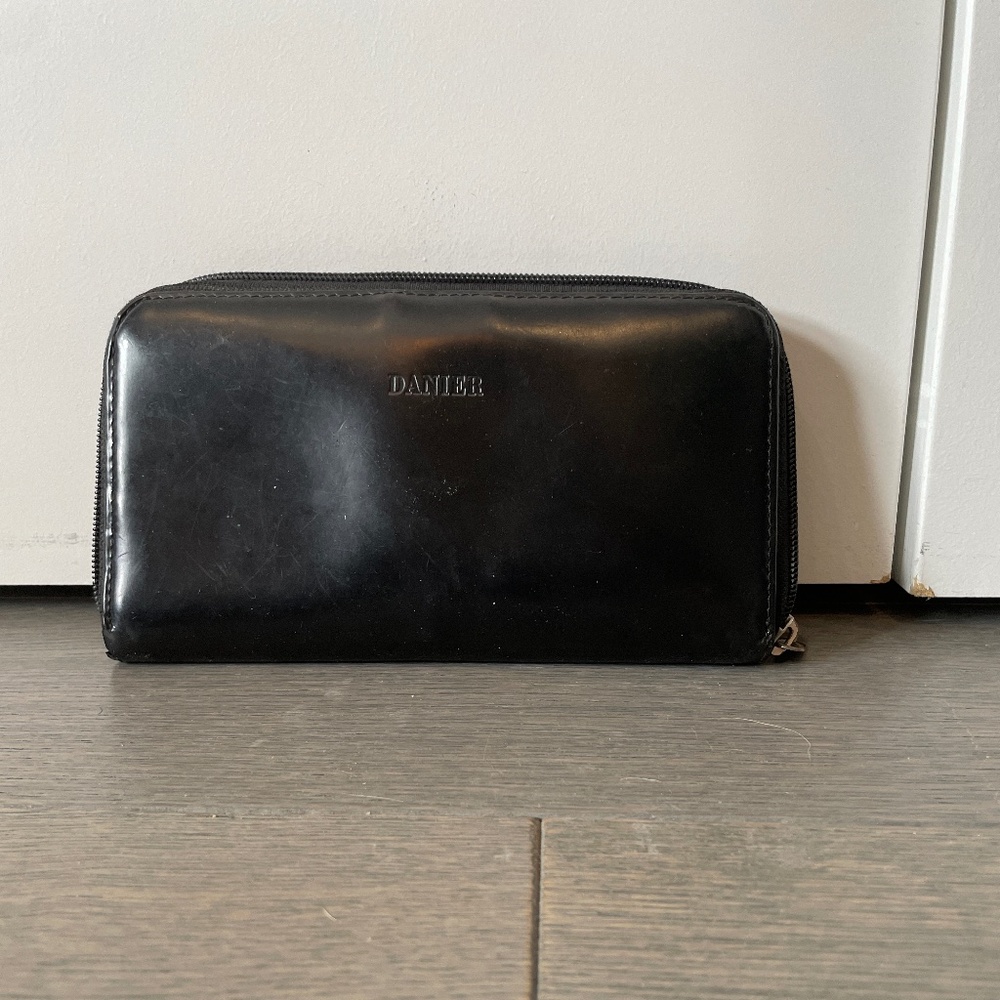 Vintage Danier Patent Leather Wallet.